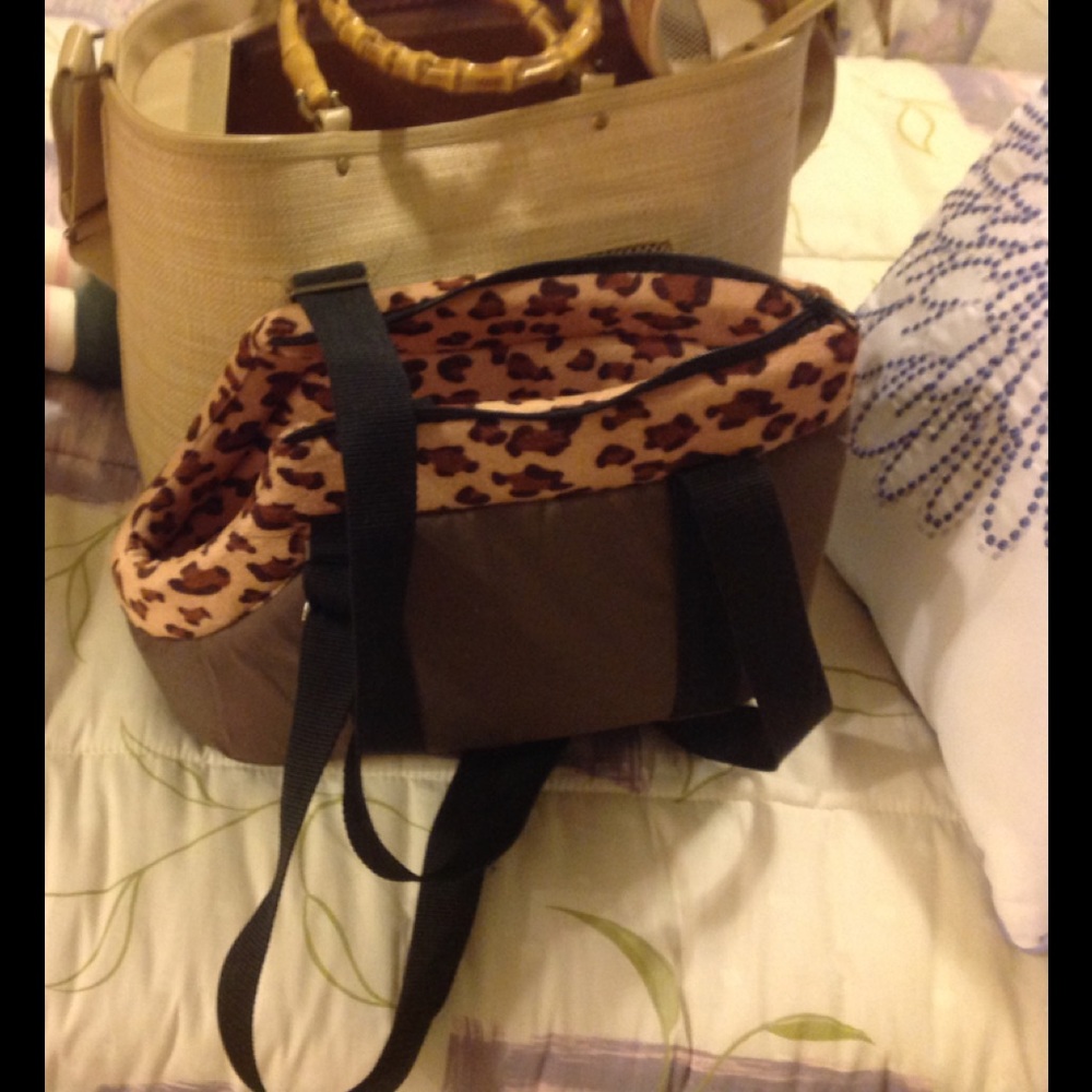 Dog carrier tote purse animal print new